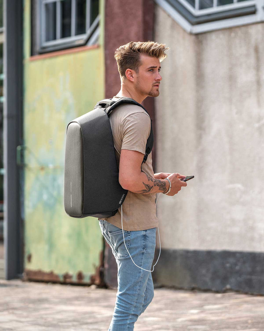 XD Design Bobby Hero Regular, Anti Theft Backpack Sırt Çantası Black
