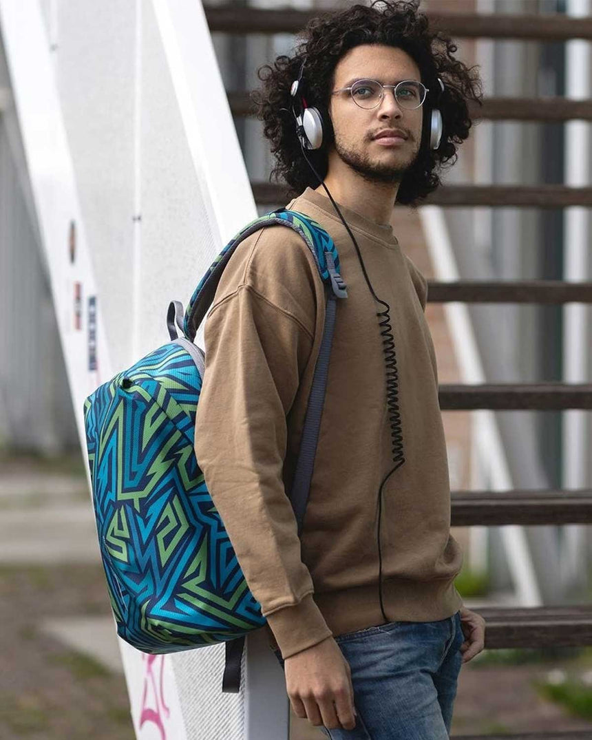 XD Design Bobby Soft 15.6'' Inç Suya Dayanıklı Hırsızlık Önleyici Usb Girişli Körüklü Sırt Çantası Multicolor