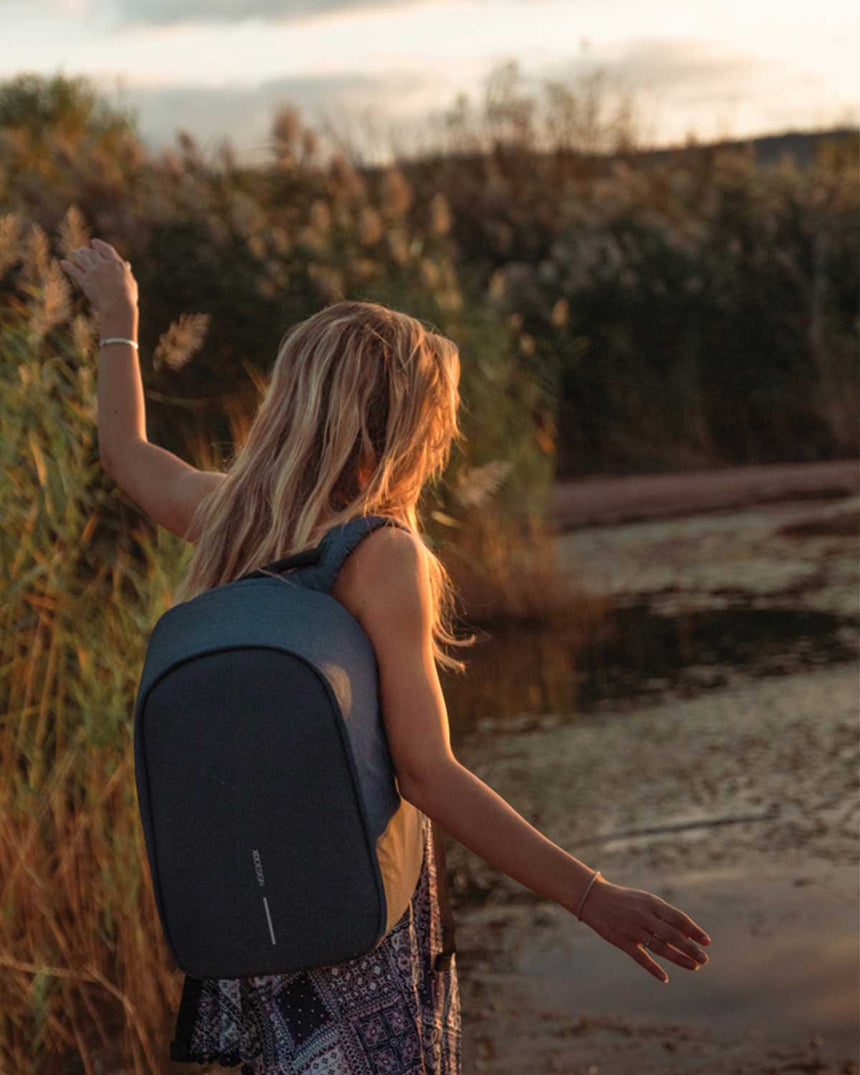 XD Design Bobby Hero Regular Anti Theft Backpack Sırt Çantası Grey