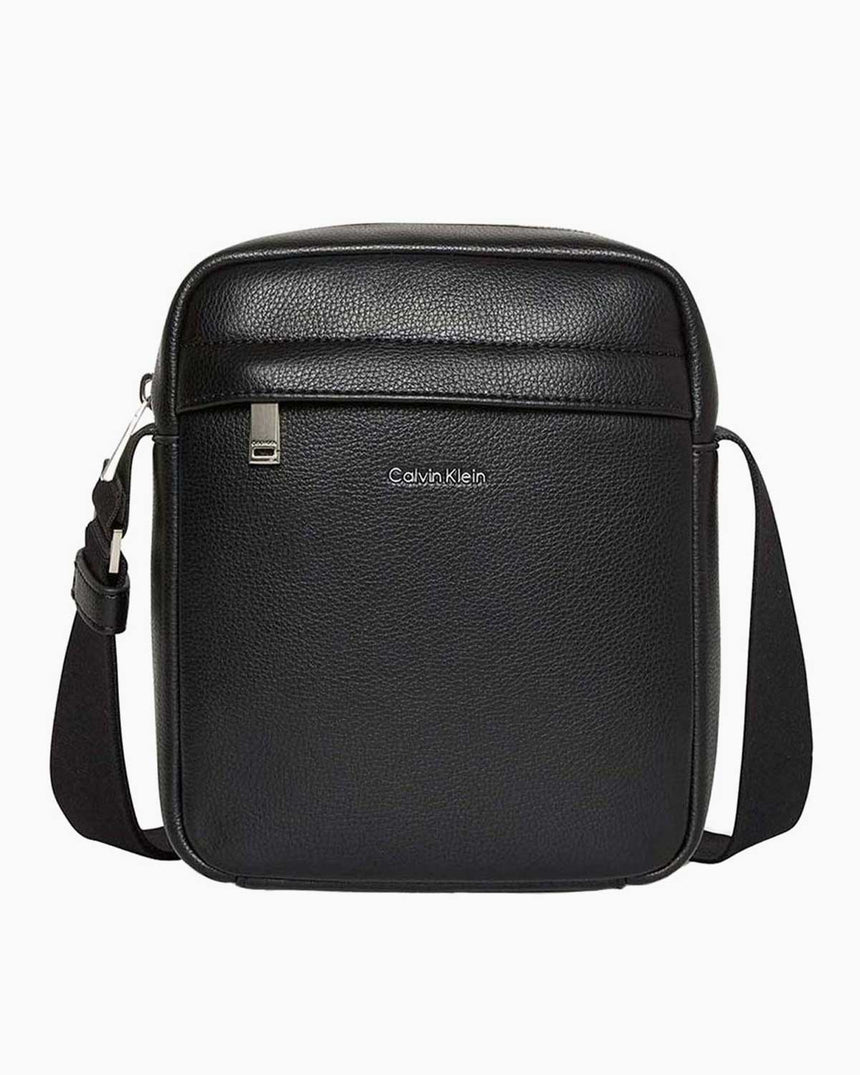 Calvin Klein Raised Logo Erkek Çapraz Askılı Çanta Black