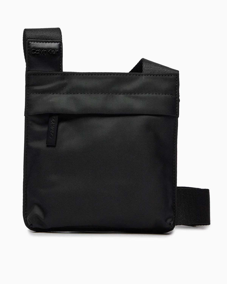 Calvin Klein Faded Flat Chest Çapraz Askılı Çanta Black