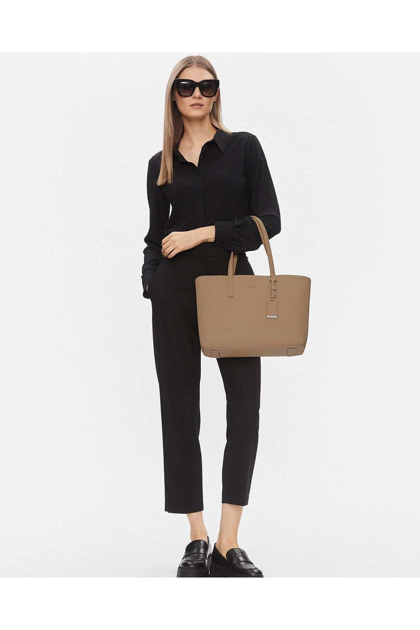 Calvin Klein Must Shooper Omuz Çantası Grey