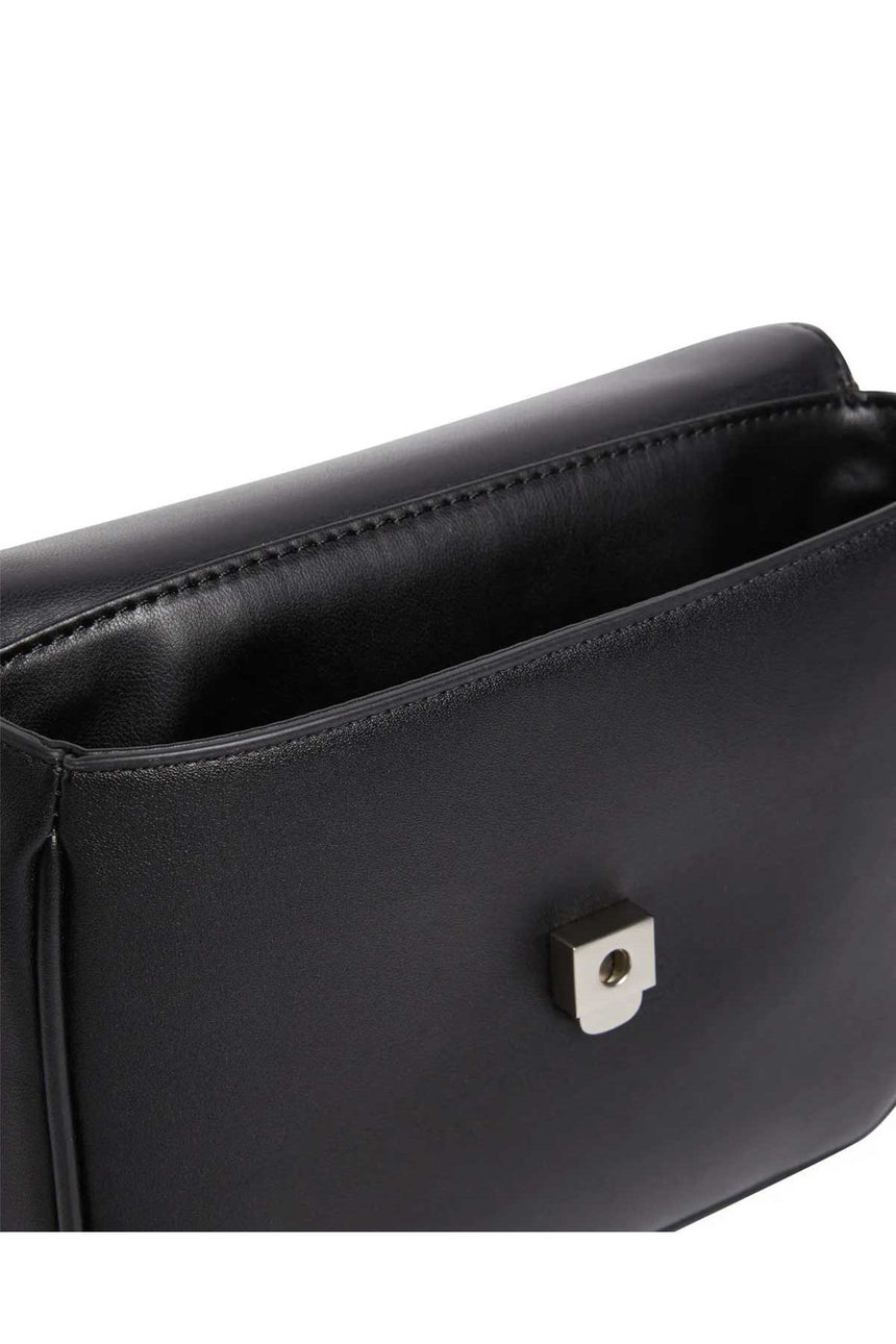 Calvin Klein Sculpted Boxy Flap Mono Omuz Çantası Black