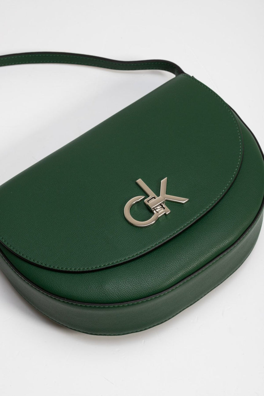 Calvin Klein Re-Lock Saddle Bag Çapraz Askılı Kadın Çantası Deep Forest