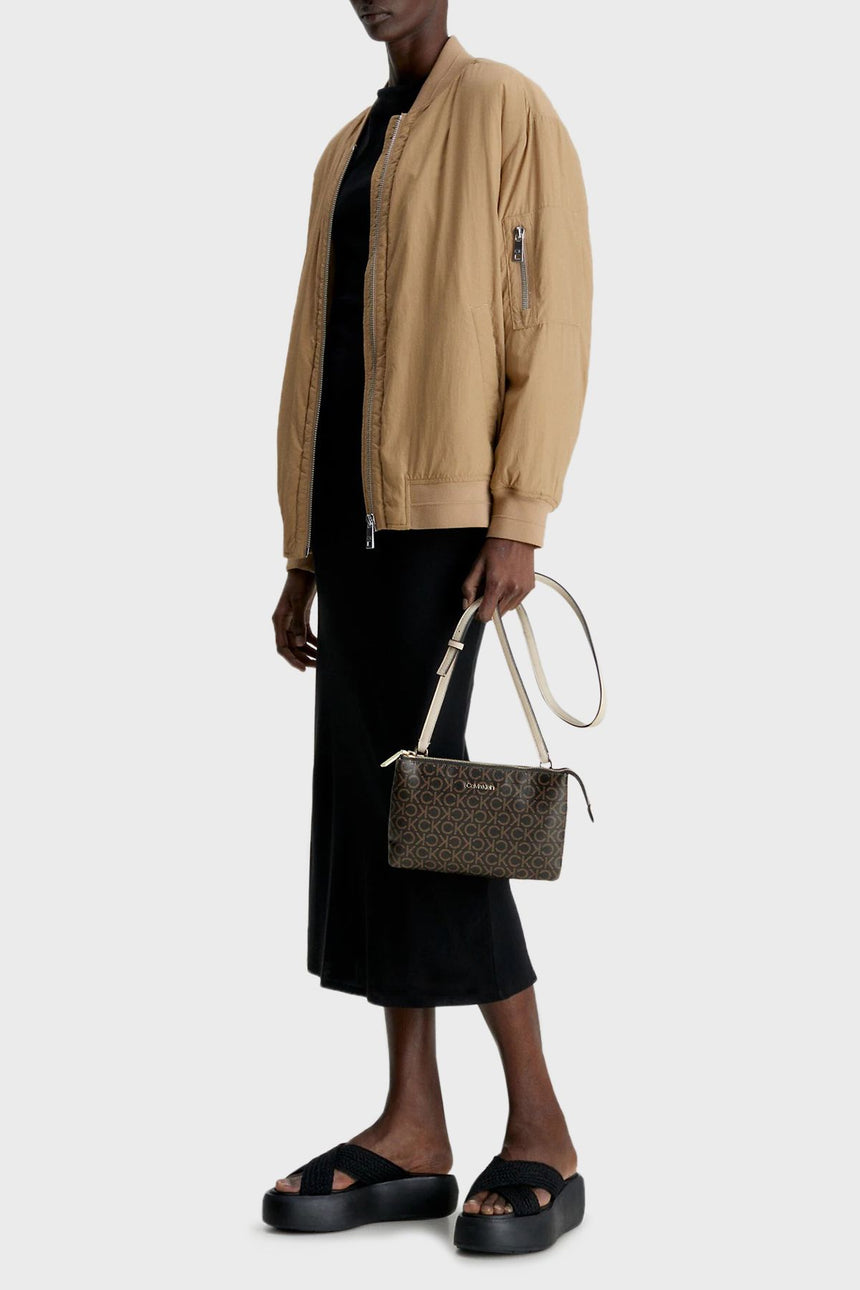 Calvin Klein Ck Must Ew Xbody Mono Çapraz Askılı Kadın Çantası Brown Mono