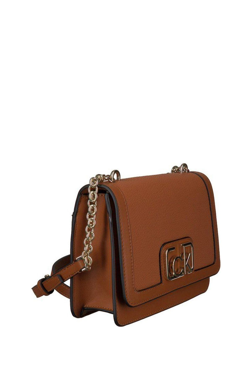 Calvin Klein Flap Shoulder Bag Md Çapraz Askılı Kadın Çantası Cognac