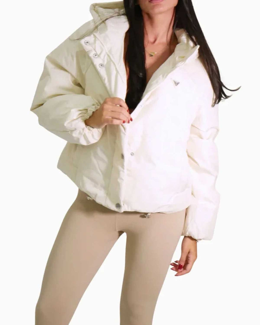 Guess Jacke Jakarlı Kadın Aktif Şişme Mont 4G JACQUARD PEARL WH