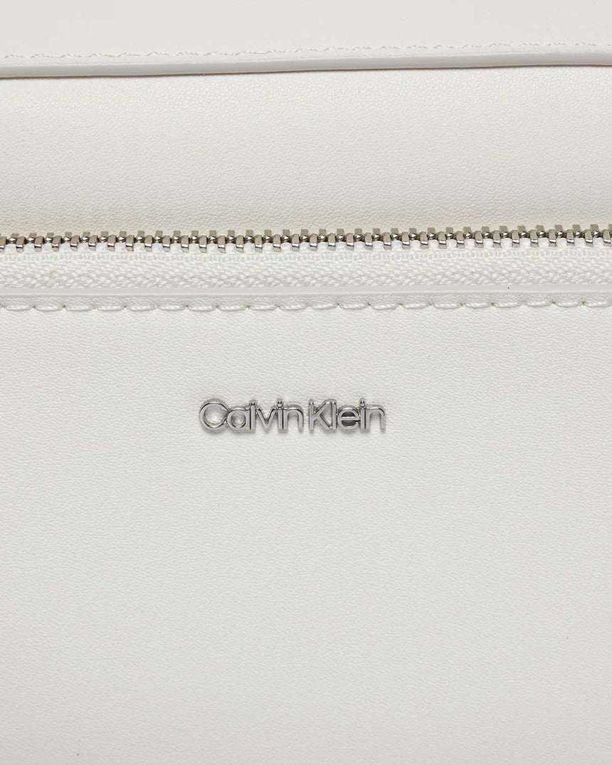 Calvin Klein Monogram Detaylı Camera Bag Bright White