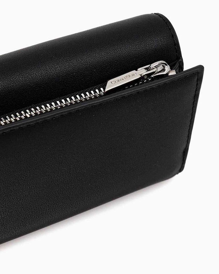 Calvin Klein Must 3 Katlı Fermuarlı Kadın Cüzdan Black