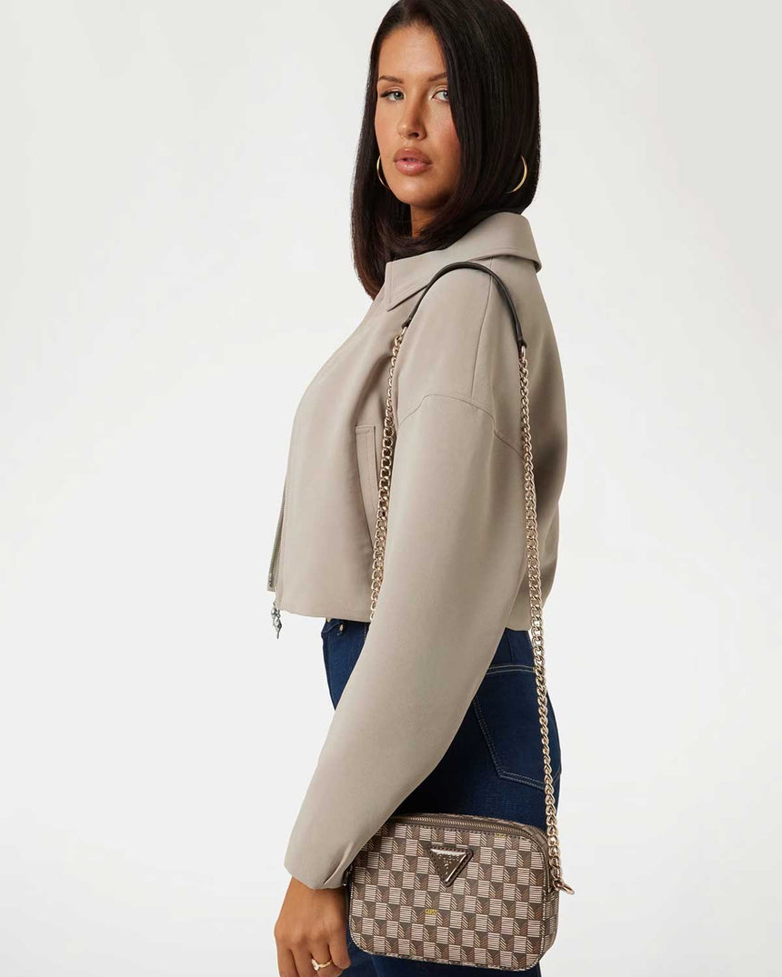 Guess Vikky Large Logolu Çapraz Askılı Çanta