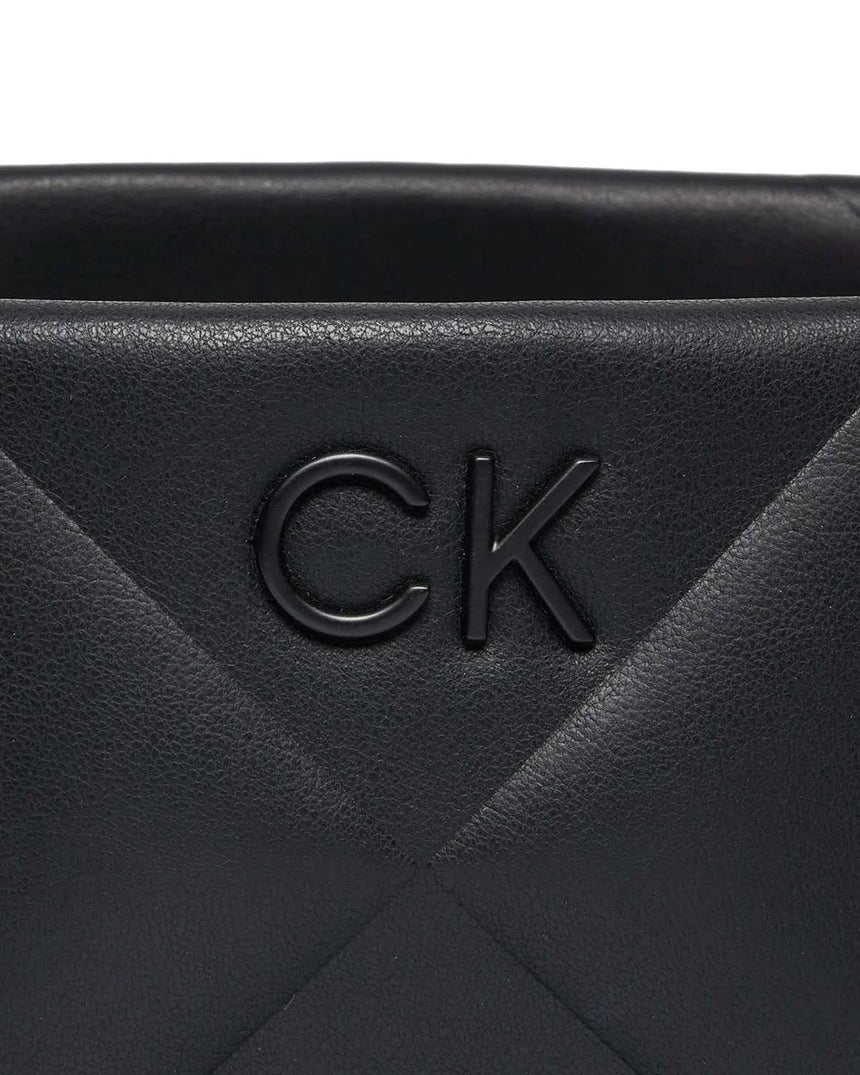 Calvin Klein Quilt Bucket Logolu Omuz Çantası Black