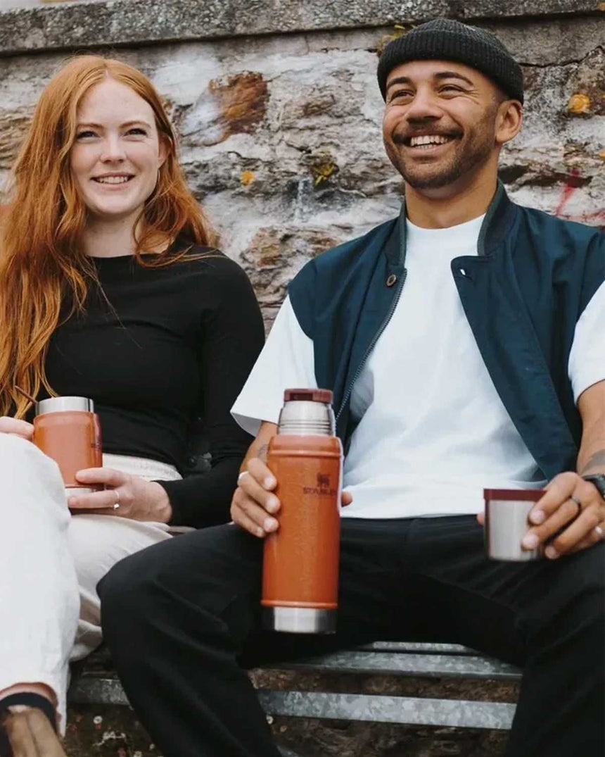 Stanley Efsane Klasik Seri-1 Litre Vakumlu Çelik Termos Hammertone Clay