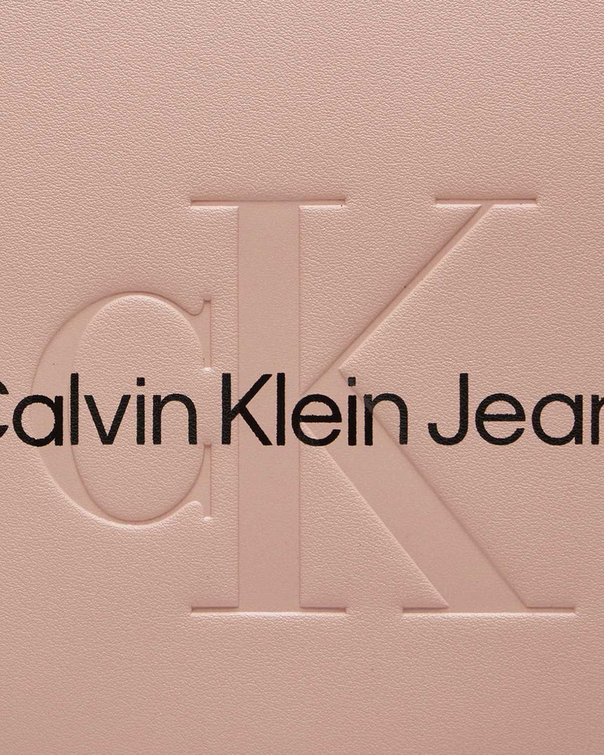 Calvin Klein Sculpted Mini Saddle Çapraz Askılı Çanta Pale Conch