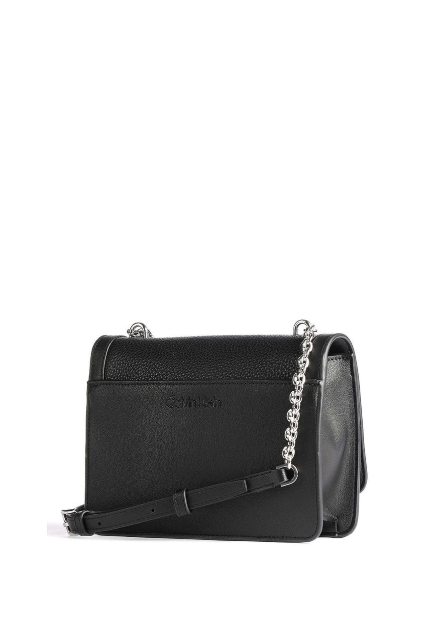 Calvin Klein Flap Shoulder Bag Md Çapraz Askılı Kadın Çantası Black