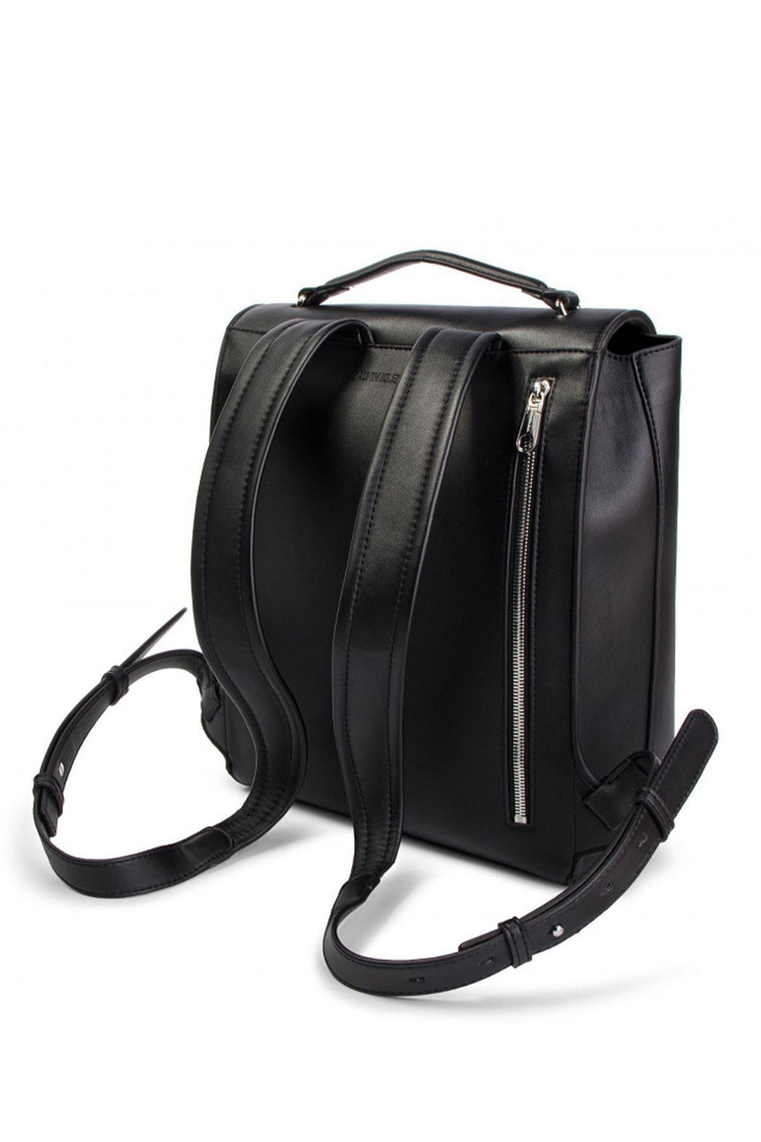 Calvin Klein Sculpted Flap Bp 30 "V-Flap" Kadın Sırt Çantası Black