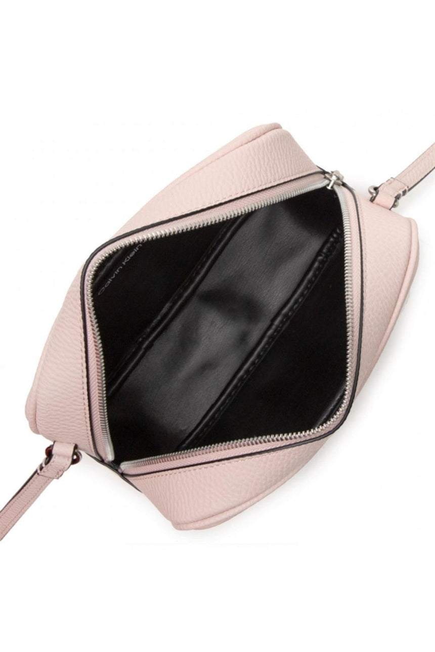 Calvin Klein Kadın Çapraz Çanta Pink
