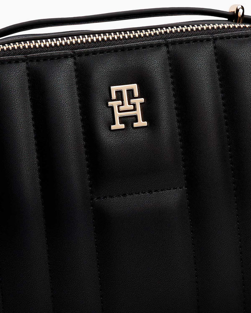 Tommy Hilfiger Feminen Kadın Çıkartılabilir Askılı Kamera Çantası Black