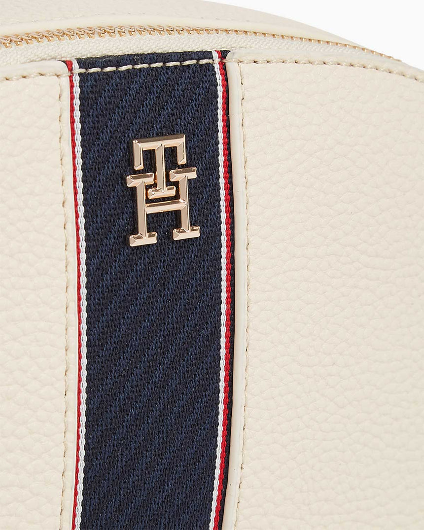 Tommy Hilfiger Legacy Çapraz Askılı Çanta Sugarcane