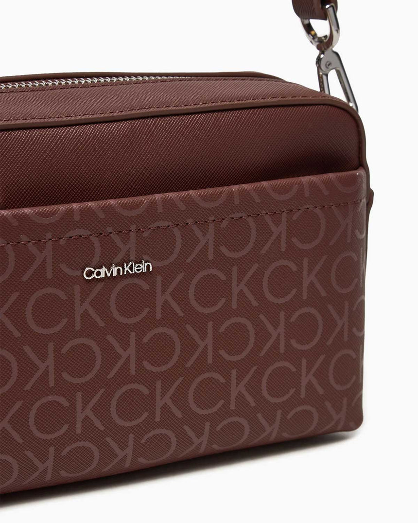 Calvin Klein Must Convertible Monogram Omuz Çantası Cioccolate Lab Monogram Pu