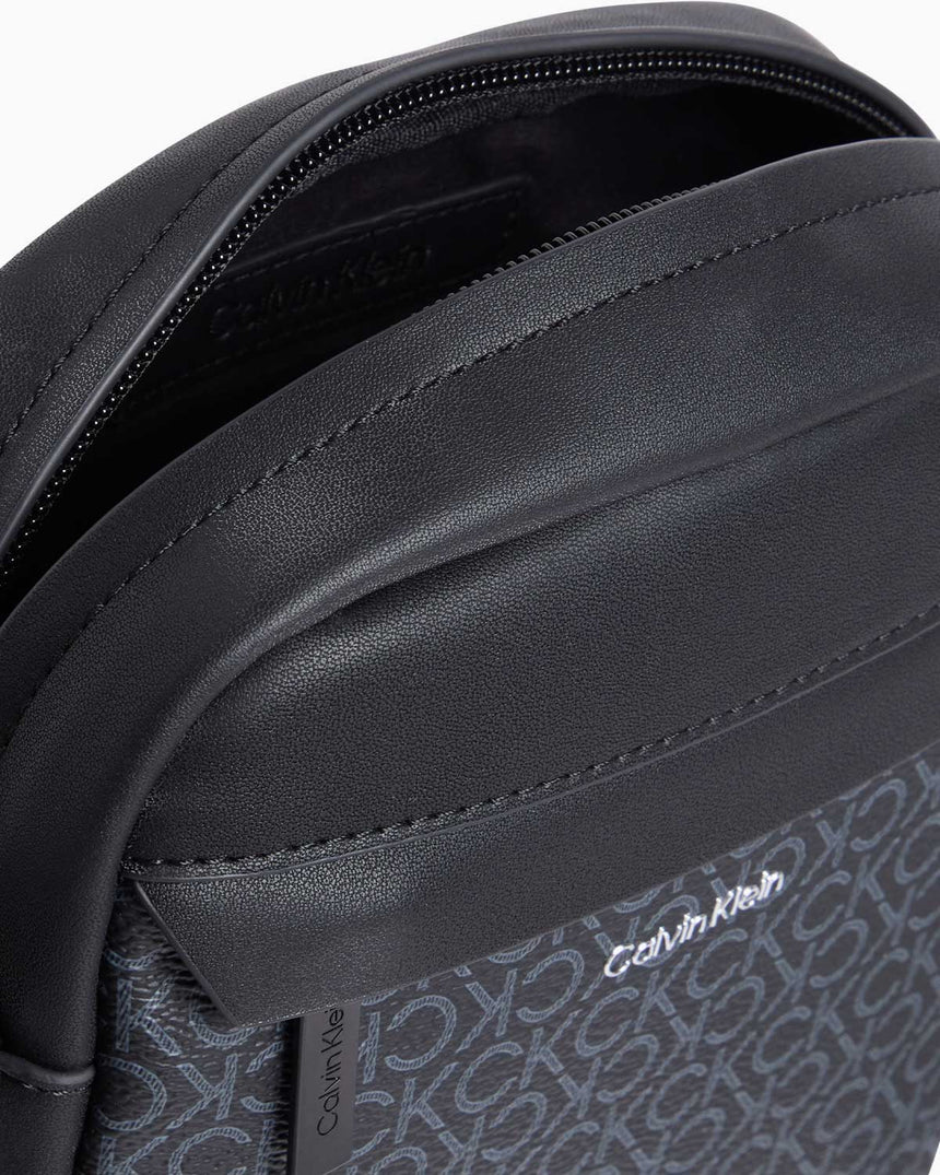 Calvin Klein Must Reporter Mono Çapraz Askılı Çanta Classic Mono Black