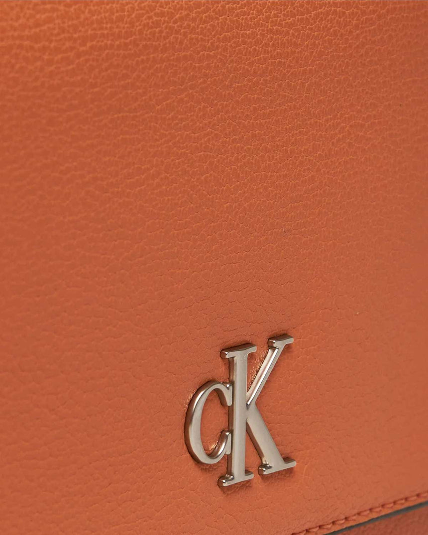 Calvin Klein Minimal Monogram Çapraz Askılı Çanta Brown
