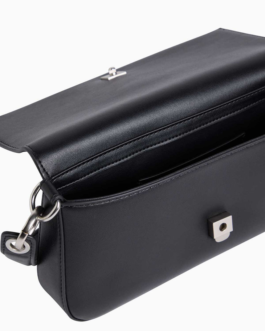 Calvin Klein Sculpted Flap Shoulder Bag Omuz Çantası Black