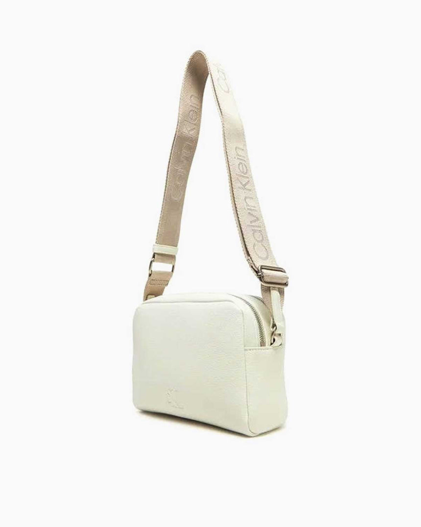 Calvin Klein Ultralight Kalın Askılı Camera Bag Lily White