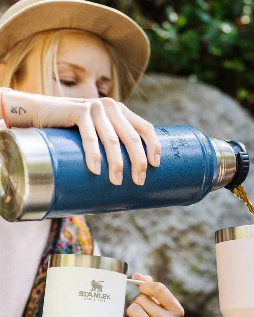 Stanley Efsane Klasik Seri-0.75 Litre Vakumlu Çelik Termos Hammertone Lake