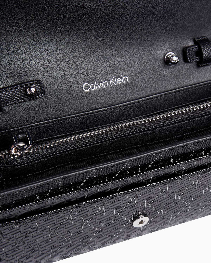 Calvin Klein Daily Wallet Minibag Zincir Detaylı Çapraz Askılı Çanta Classic Mono Black