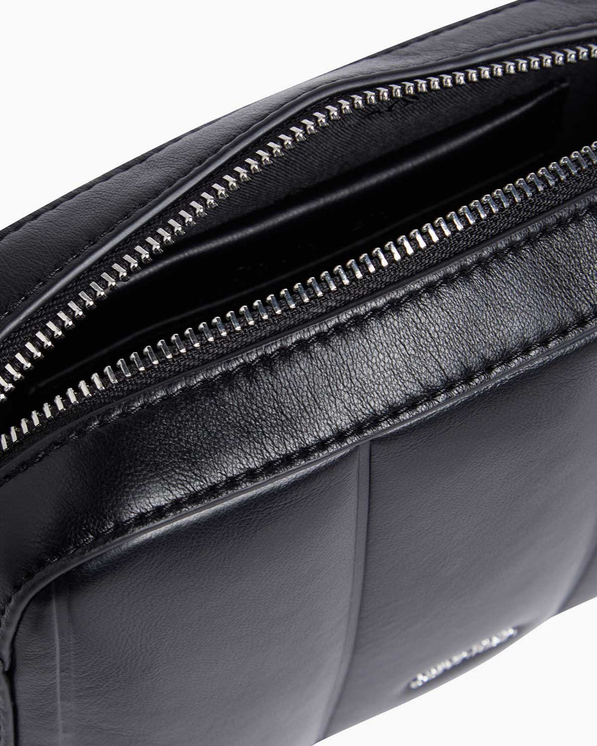 Calvin Klein Line Ouilt Zincir Detaylı Çapraz Askılı Çanta Pvh Black