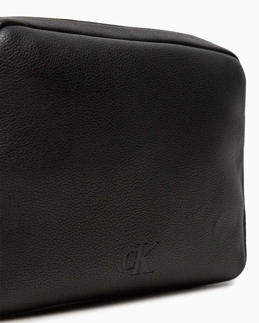 Calvin Klein Ultralight Camera Bag Çapraz Askılı Çanta Black