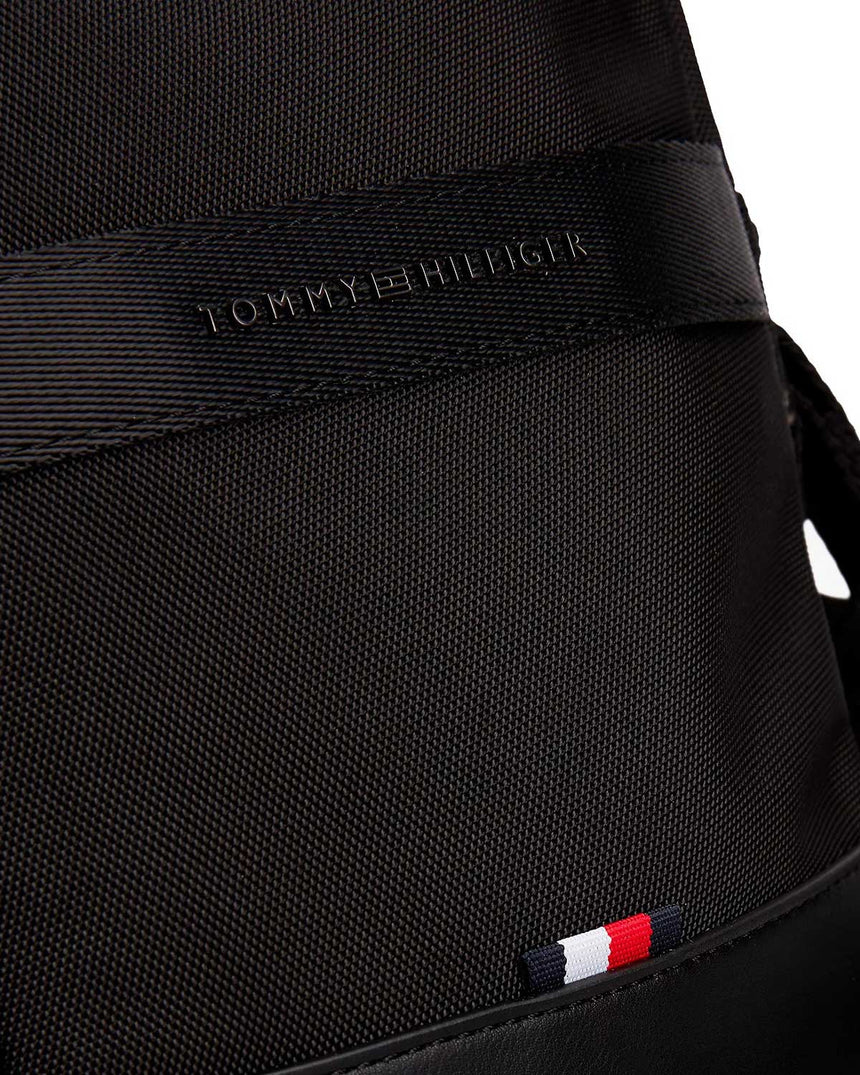 Tommy Hilfiger Mini Naylon Erkek Çapraz Askılı Çanta Black