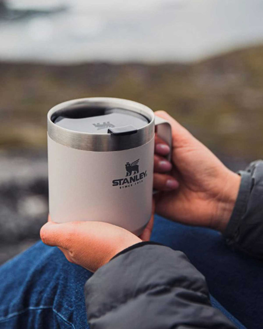 Stanley Efsane Klasik Seri-0.35 Litre Kamp Bardağı Termos Bardak Koyu Beyaz