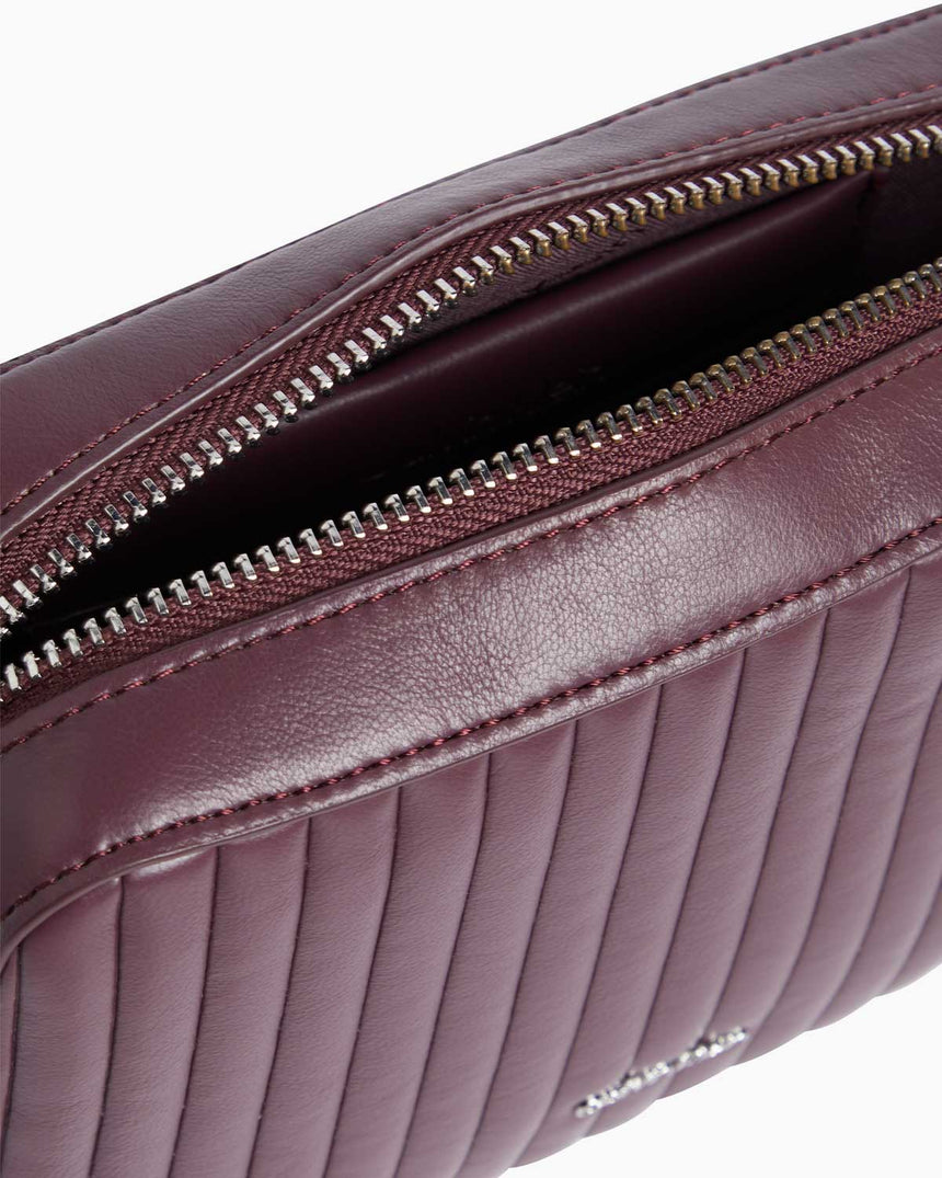 Calvin Klein Mini Line Ouilt Çapraz Askılı Çanta Vineyard Wine