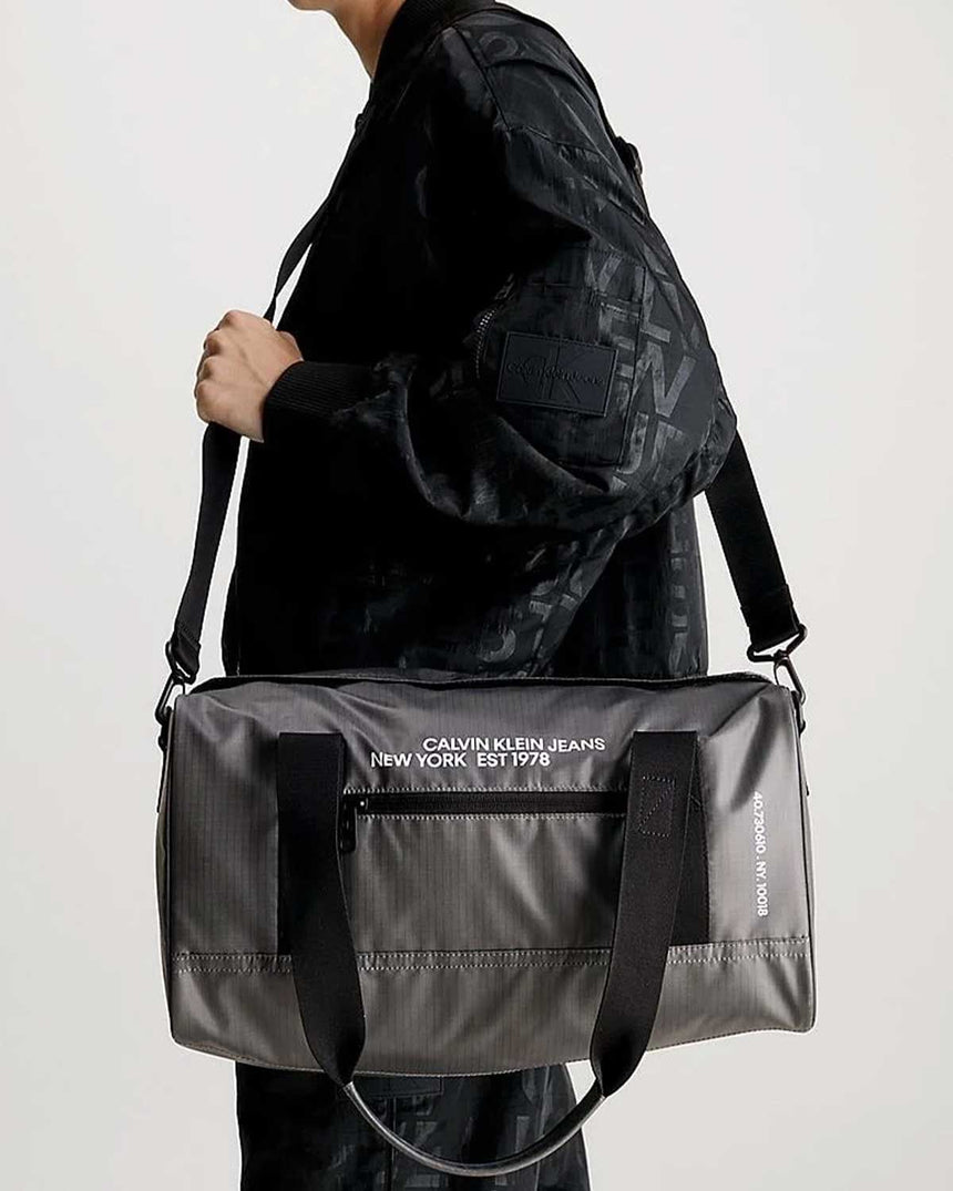 Calvin Klein 43P Erkek Spor Çantası Dark Grey