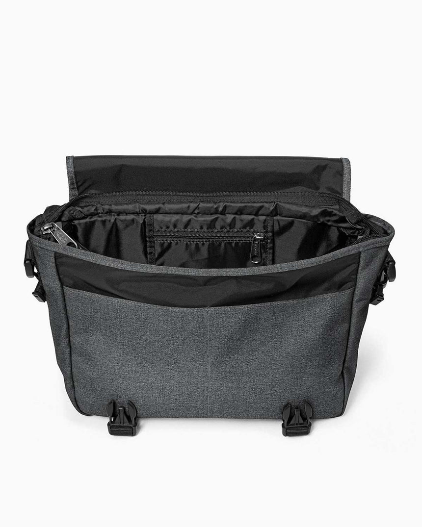 Eastpak Jr Kapaklı Postacı Çantası