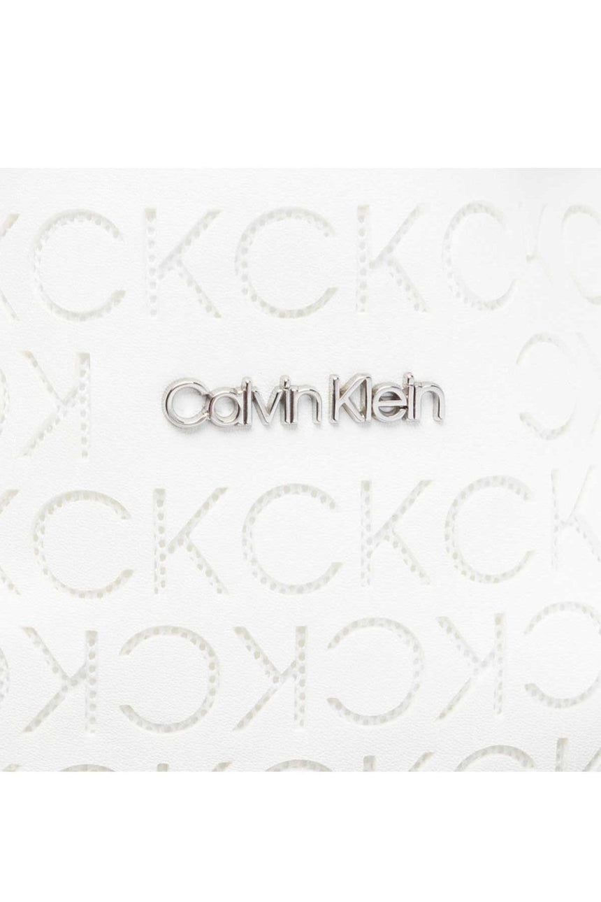 Calvin Klein Calvin Resort Carry All Bag Mesh Kadın Omuz Çantası Ck White