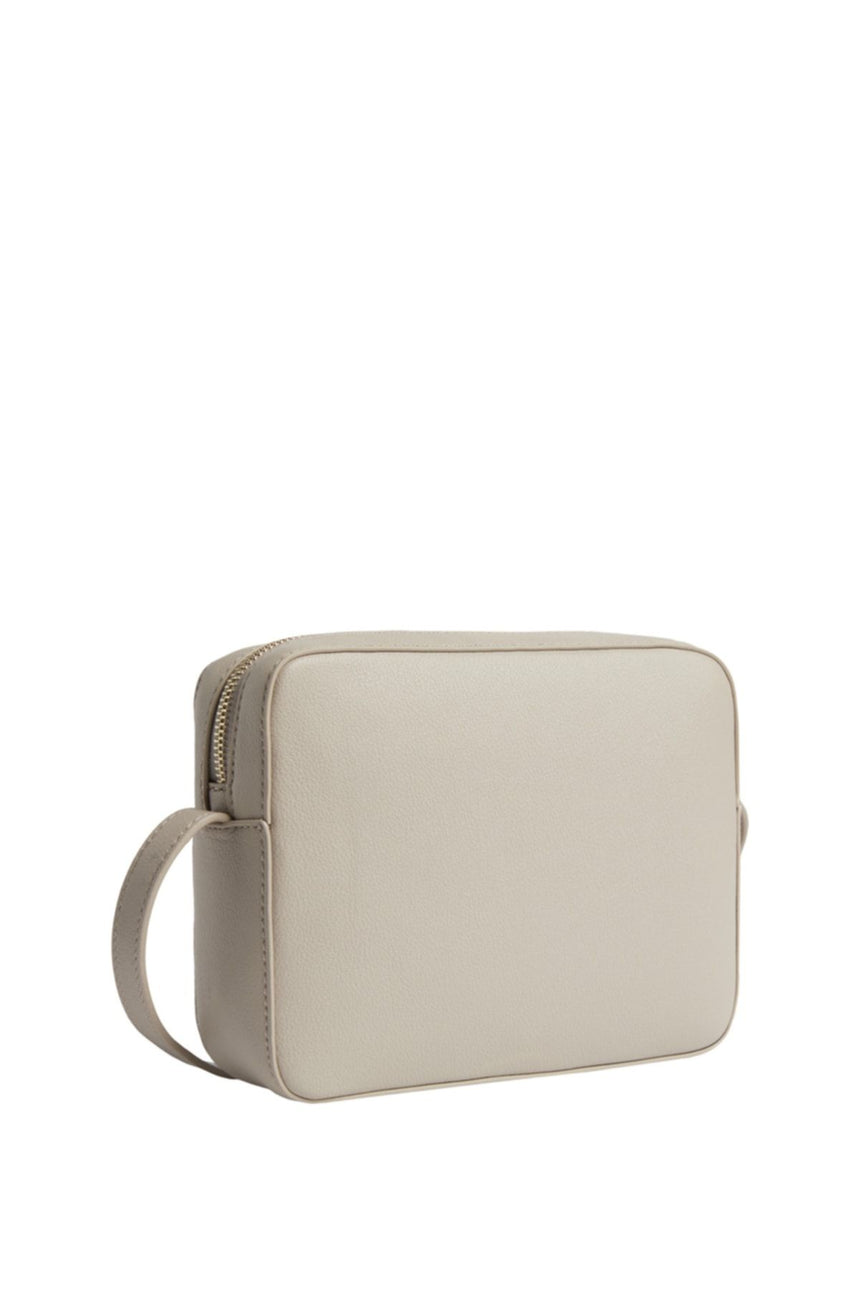 Calvin Klein Kadın Kamera Çapraz Çanta Grey