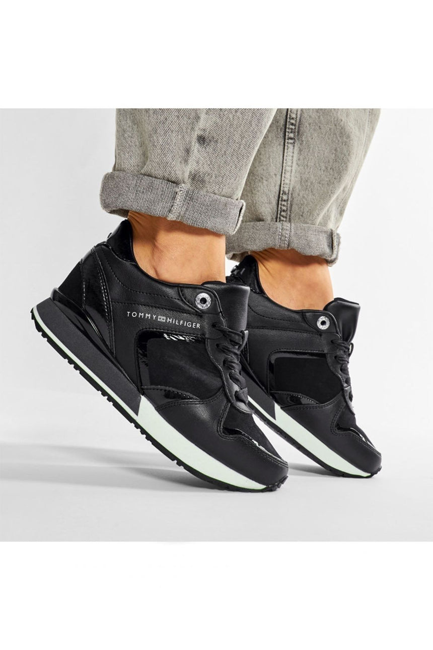 Tommy Hilfiger Kadın Dressy Wedge Mat Mix Runner Sneaker Black