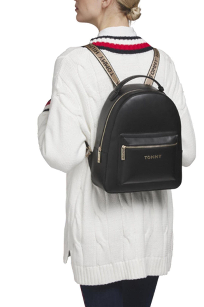 Tommy Hilfiger Iconic Tommy Kadın Sırt Çantası Black