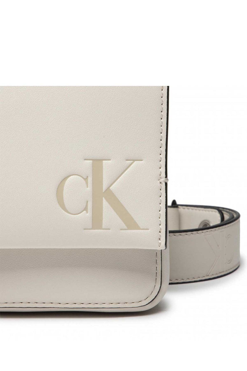 Calvin Klein Sculpted Boxy Kadın Çantası Beige