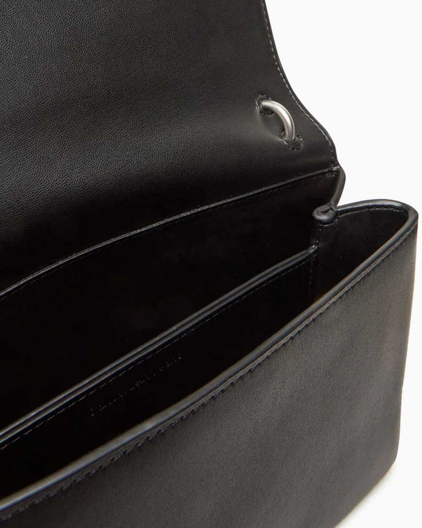 Calvin Klein Sculpted Flap Çapraz Askılı Çanta Black