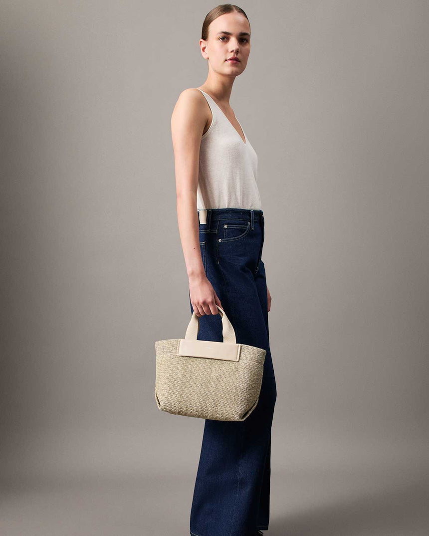 Calvin Klein Small Tote El Çantası Crockery