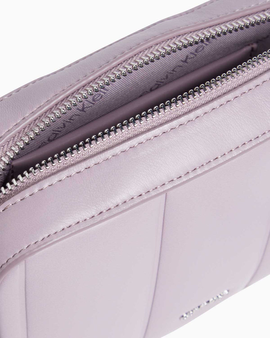 Calvin Klein Line Ouilt Zincir Detaylı Çapraz Askılı Çanta Sea Fog