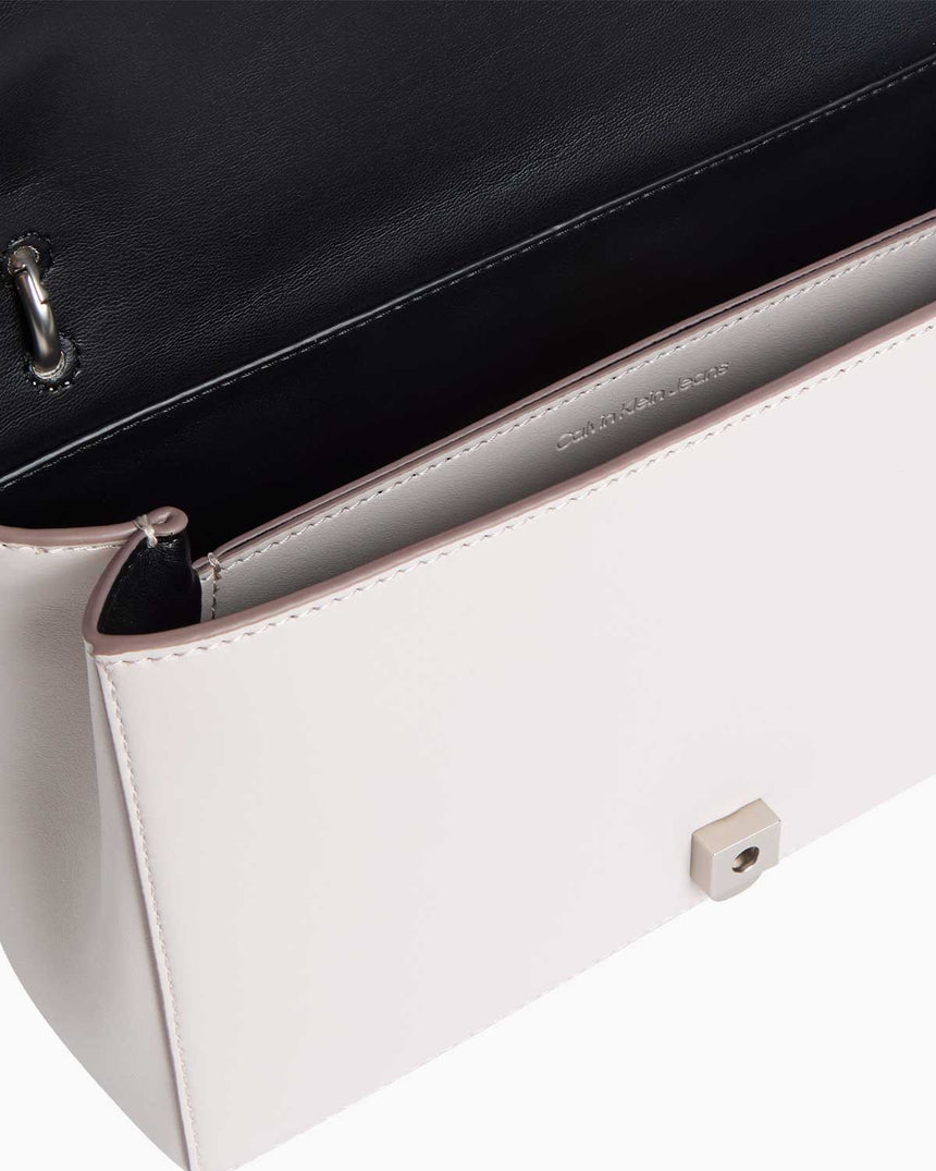 Calvin Klein Sculpted Flap Çapraz Askılı Çanta Wind Chime