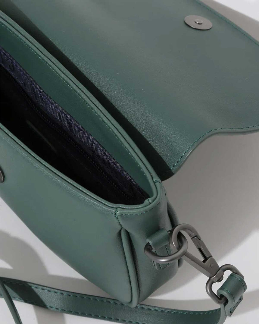 Gap Metal Logolu Çapraz Askılı Çanta