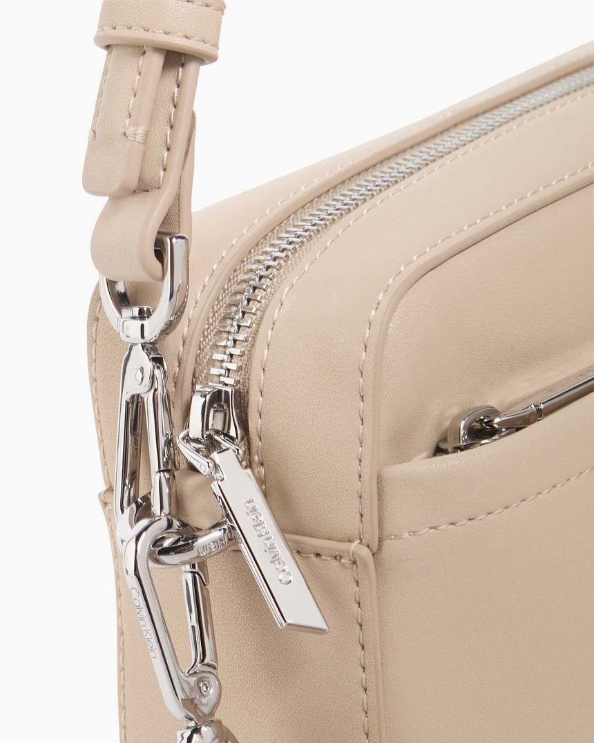 Calvin Klein Must Convertible Camera Bag Crockery