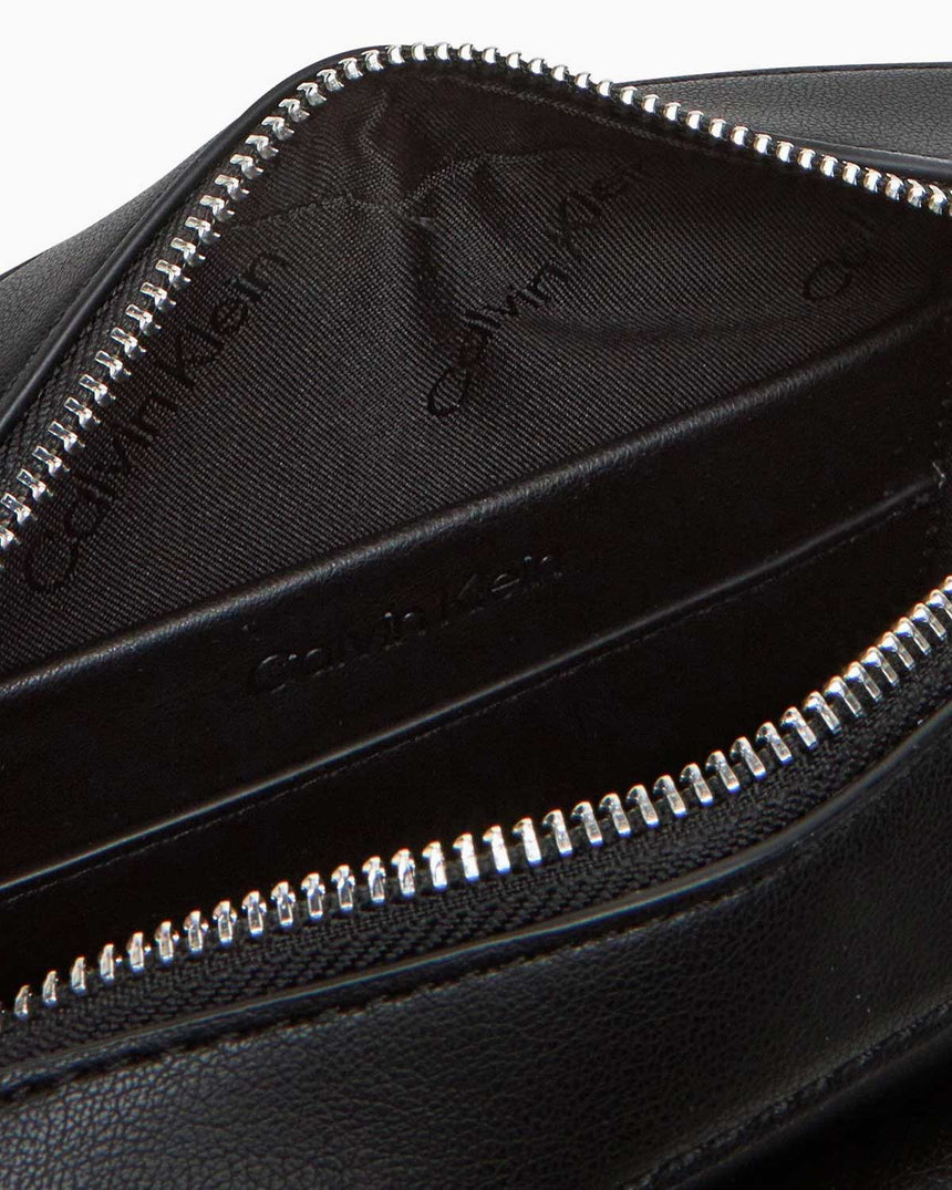 Calvin Klein Kilitlemeli Min Kadın Kamera Çantası Black