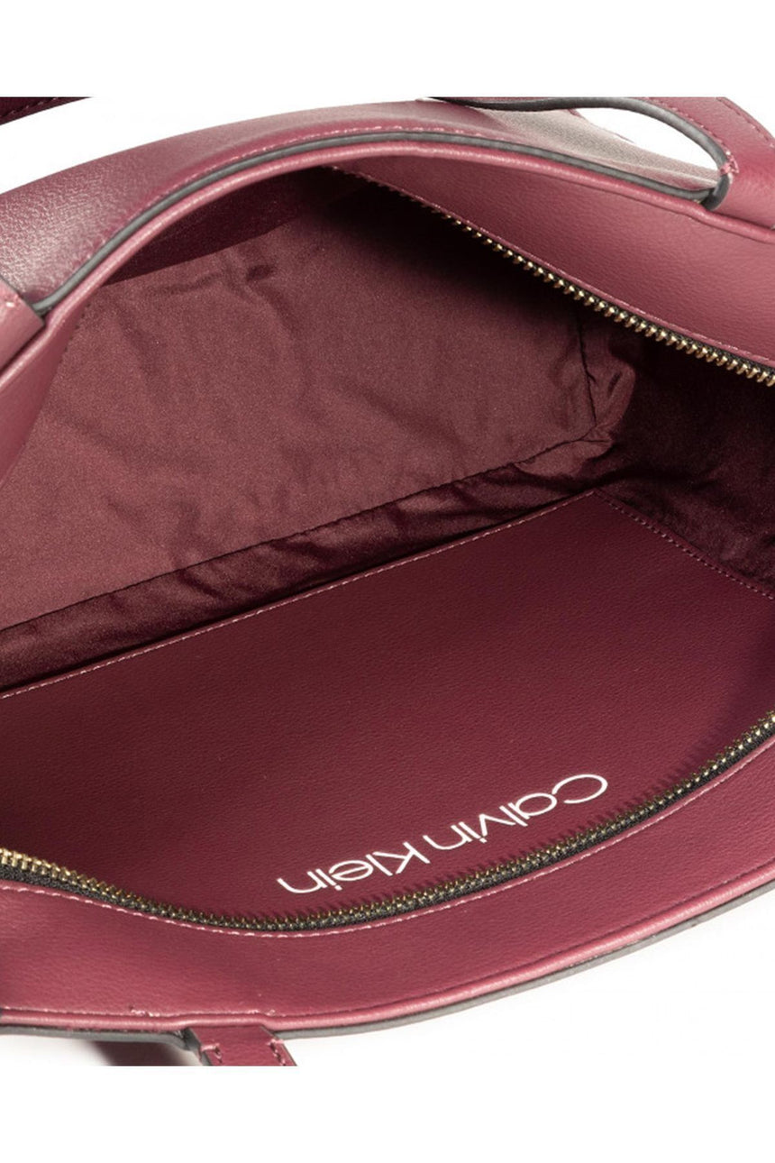 Calvin Klein Shopper Sm Kadın Omuz Çantası Fioletowy