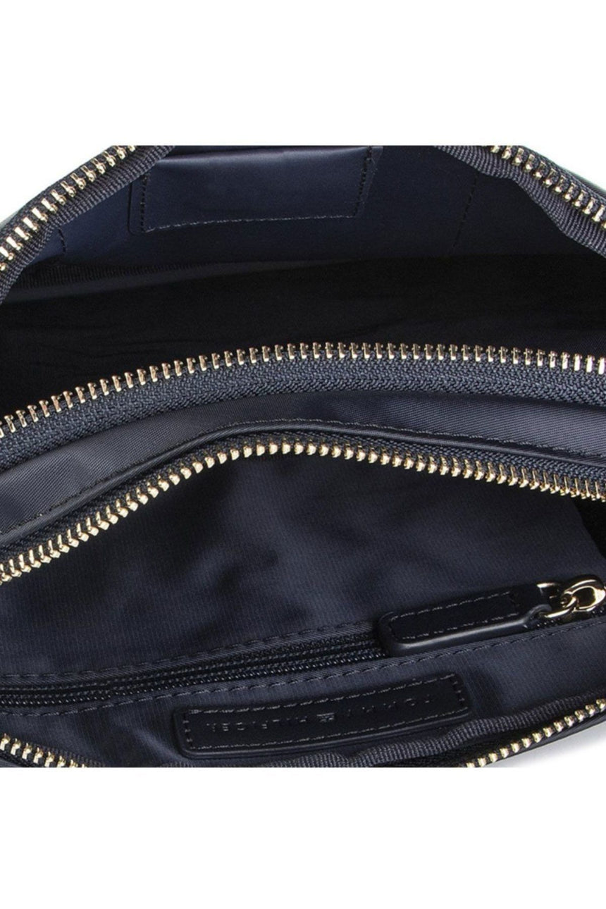 Tommy Hilfiger Poppy Çapraz Askılı Kadın Çantası Navy